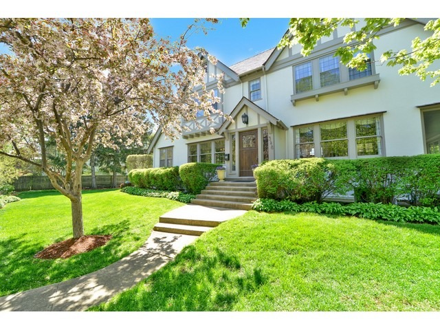 348 Fairview Ave, Winnetka, IL 60093 photo 2