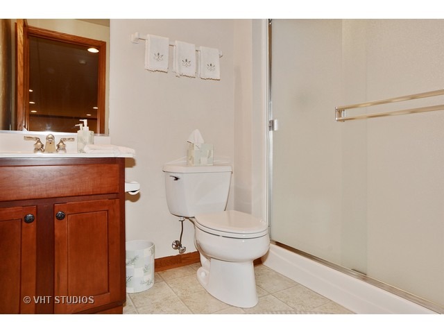 1376 Mansfield Dr, Aurora, IL 60502 photo 22