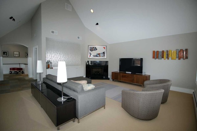 2119 Root Ln, Cary, IL 60013 photo 9