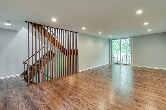 1474 E 56th St, Chicago, IL 60637 photo 4
