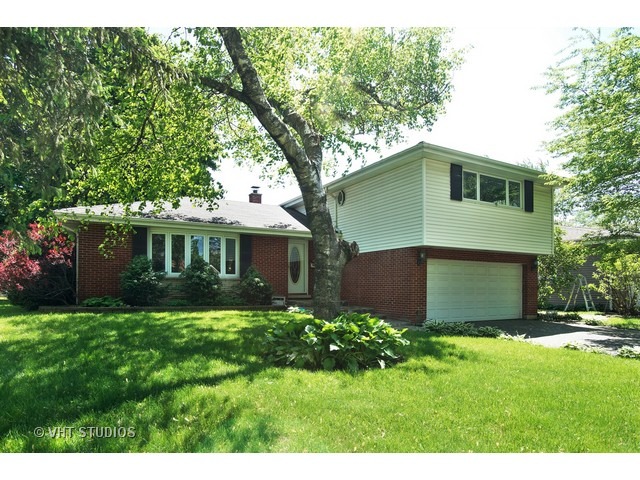 517 North Cir, Itasca, IL 60143 photo 1