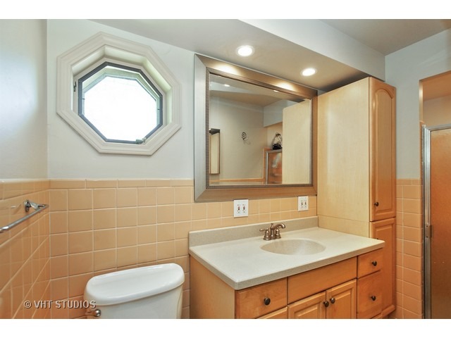 517 North Cir, Itasca, IL 60143 photo 9