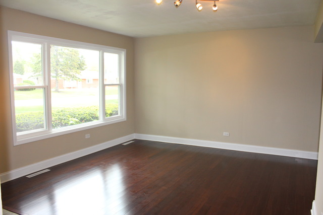 7 E 13th Pl, Lombard, IL 60148 photo 3