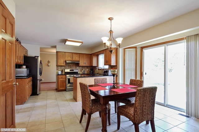 24947 Vermette Rd, Plainfield, IL 60585 photo 3