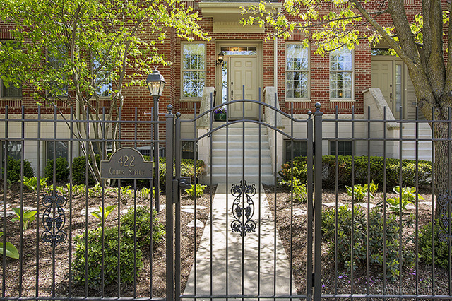 422 Childs St, Wheaton, IL 60187 photo 1