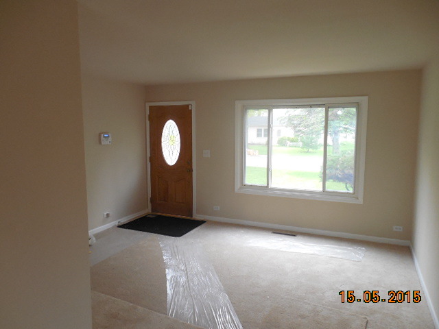 11 E Pine St, Streamwood, IL 60107 photo 7