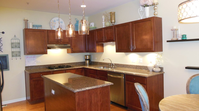 2130 Yale Cir, Hoffman Estates, IL 60192 photo 7