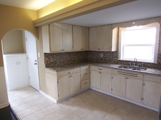 436 W Reader St, Elburn, IL 60119 photo 14