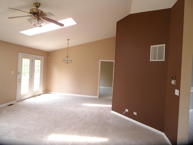 679 Foster Ave, Bartlett, IL 60103 photo 7