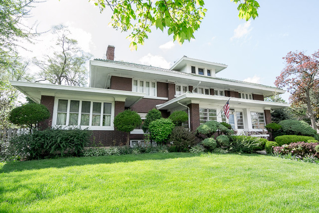 420 Douglas Ave, Elgin, IL 60120 photo 1