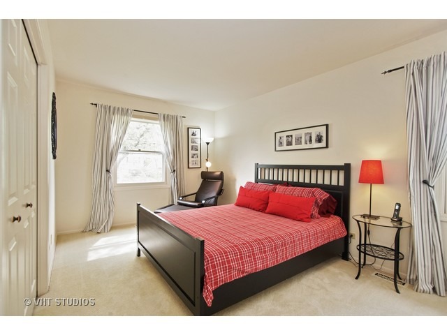 1360 Meyer Rd, Hoffman Estates, IL 60169 photo 15