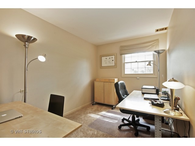 1360 Meyer Rd, Hoffman Estates, IL 60169 photo 10