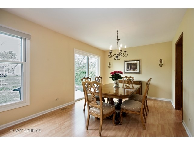 1360 Meyer Rd, Hoffman Estates, IL 60169 photo 6