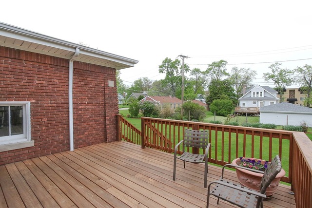 1300 E Prairie Ave, Des Plaines, IL 60016 photo 20