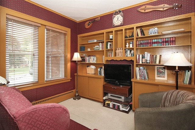 1300 E Prairie Ave, Des Plaines, IL 60016 photo 7