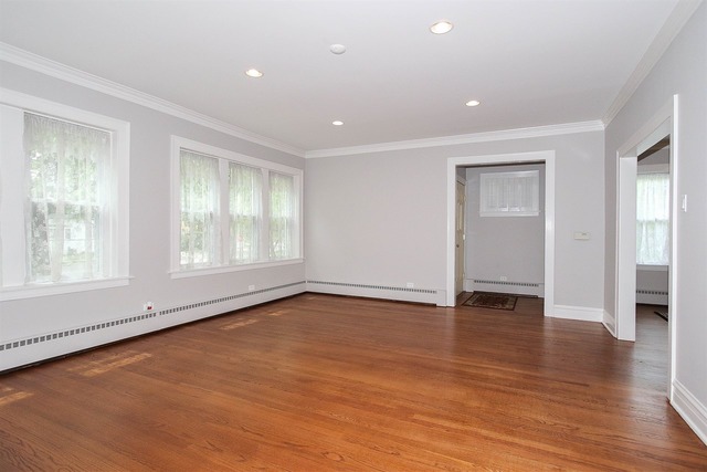 1300 E Prairie Ave, Des Plaines, IL 60016 photo 5