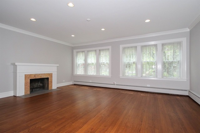 1300 E Prairie Ave, Des Plaines, IL 60016 photo 4