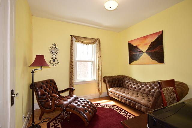 456 Shenstone Rd, Riverside, IL 60546 photo 9