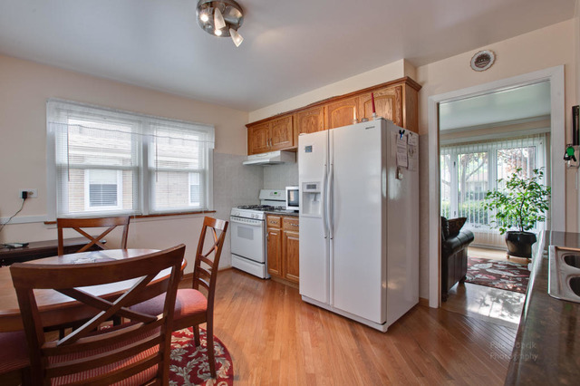 1301 N Lind Ave, Berkeley, IL 60163 photo 3