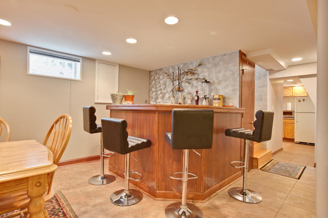 1301 N Lind Ave, Berkeley, IL 60163 photo 11