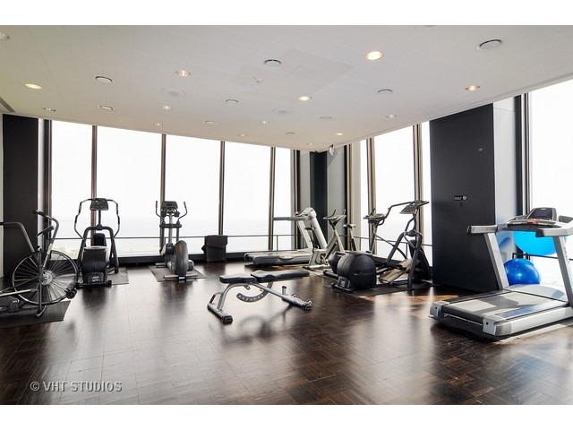 175 E Delaware Pl #4609, Chicago, IL 60611 photo 10
