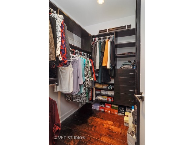 175 E Delaware Pl #4609, Chicago, IL 60611 photo 5