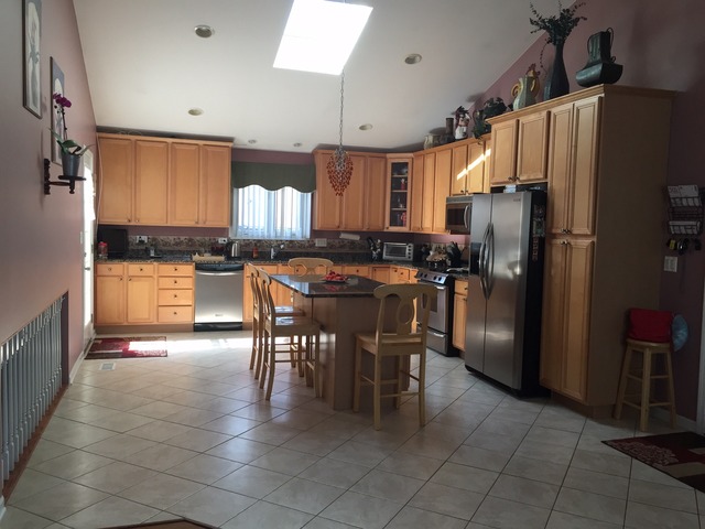 8540 S 77th Ct, Bridgeview, IL 60455 photo 6