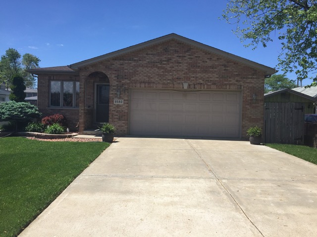 8540 S 77th Ct, Bridgeview, IL 60455 photo 1