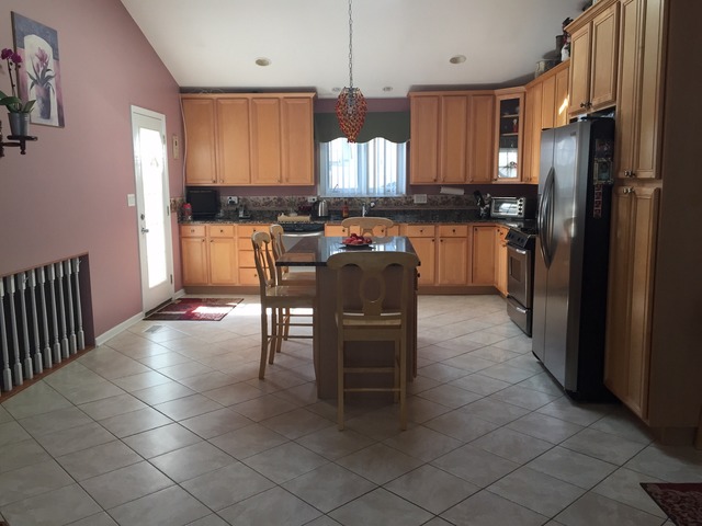 8540 S 77th Ct, Bridgeview, IL 60455 photo 5