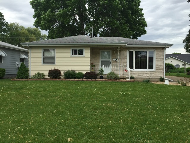 2104 E 7th St, Sterling, IL 61081 photo 1