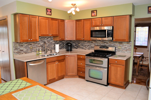 19126 Roy St, Lansing, IL 60438 photo 7