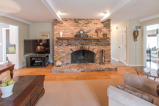 1355 N Summit St, Wheaton, IL 60187 photo 15