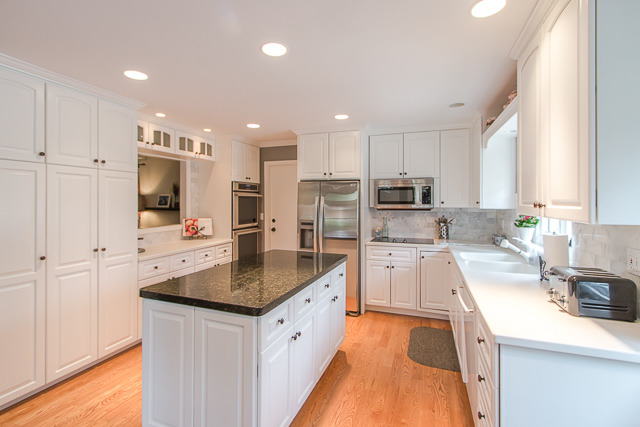 1355 N Summit St, Wheaton, IL 60187 photo 11