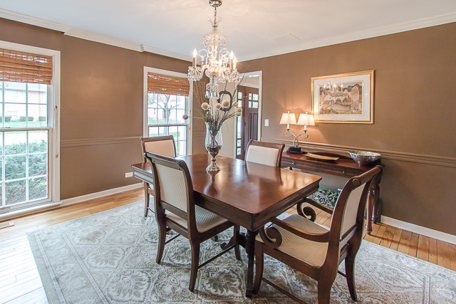 1355 N Summit St, Wheaton, IL 60187 photo 9
