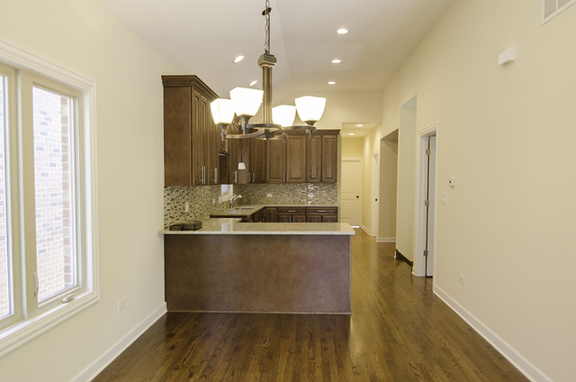5544 S Narragansett Ave, Chicago, IL 60638 photo 6