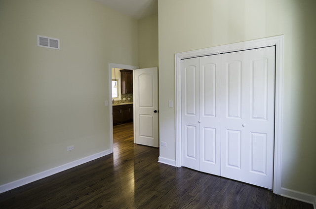 5544 S Narragansett Ave, Chicago, IL 60638 photo 9