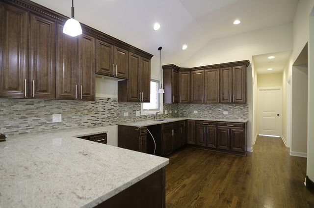 5544 S Narragansett Ave, Chicago, IL 60638 photo 7