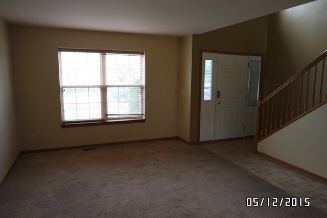 1715 Kenicott Ln, Plainfield, IL 60586 photo 4