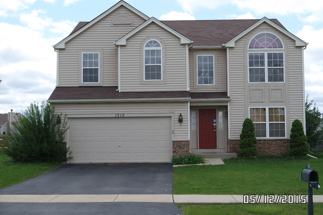 1715 Kenicott Ln, Plainfield, IL 60586 photo 2