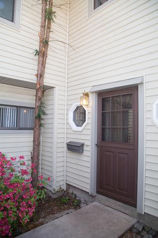 3502 Golfview Dr, Hazel Crest, IL 60429 photo 2