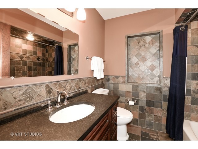 260 E May St, Elmhurst, IL 60126 photo 13