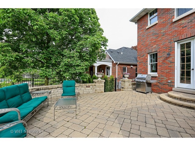 260 E May St, Elmhurst, IL 60126 photo 22