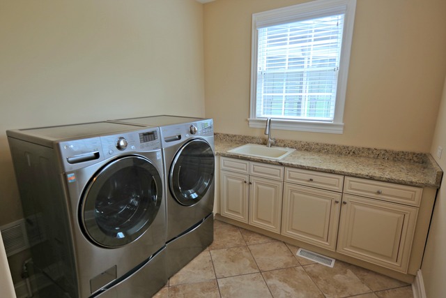 40 W655 Stonebriar Ln, Elgin, IL 60124 photo 21