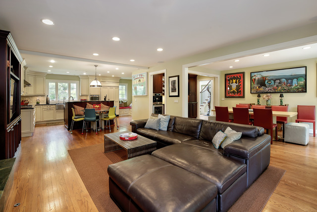 155 Sequoia Ln, Deerfield, IL 60015 photo 4