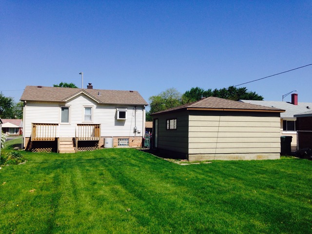 8545 State Rd, Burbank, IL 60459 photo 2