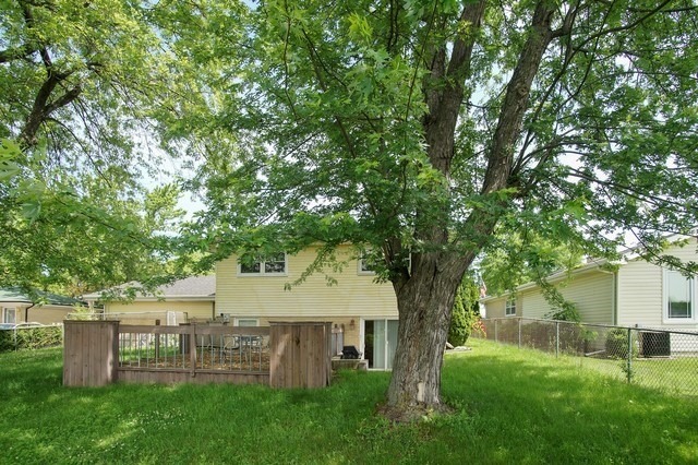 607 E Weathersfield Way, Schaumburg, IL 60193 photo 1