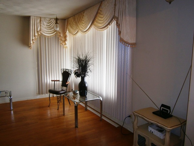 373 E 87th Pl, Chicago, IL 60619 photo 3