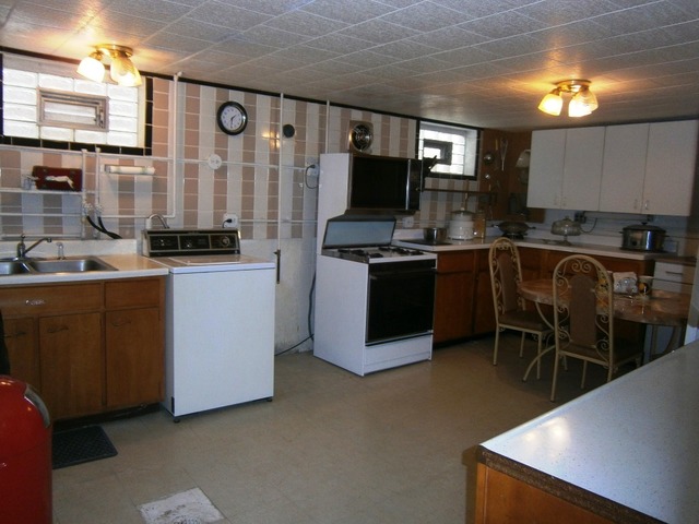 373 E 87th Pl, Chicago, IL 60619 photo 16