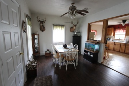 119 N Main St, Seneca, IL 61360 photo 4