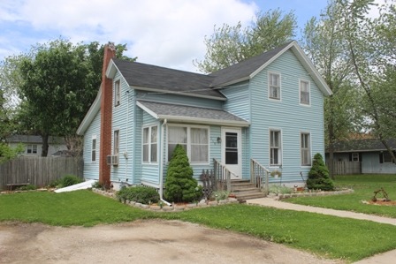 119 N Main St, Seneca, IL 61360 photo 1